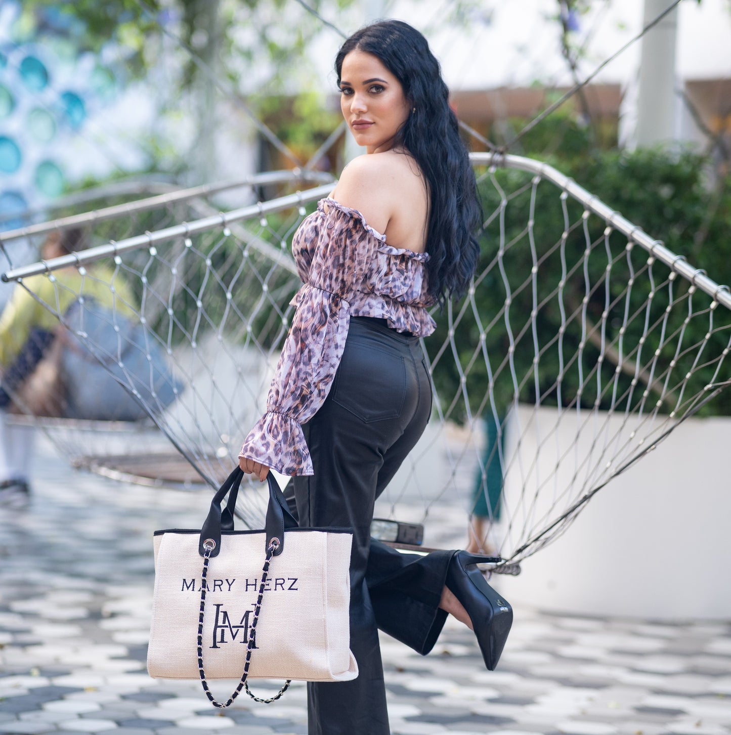 MH CANVA HANDBAG